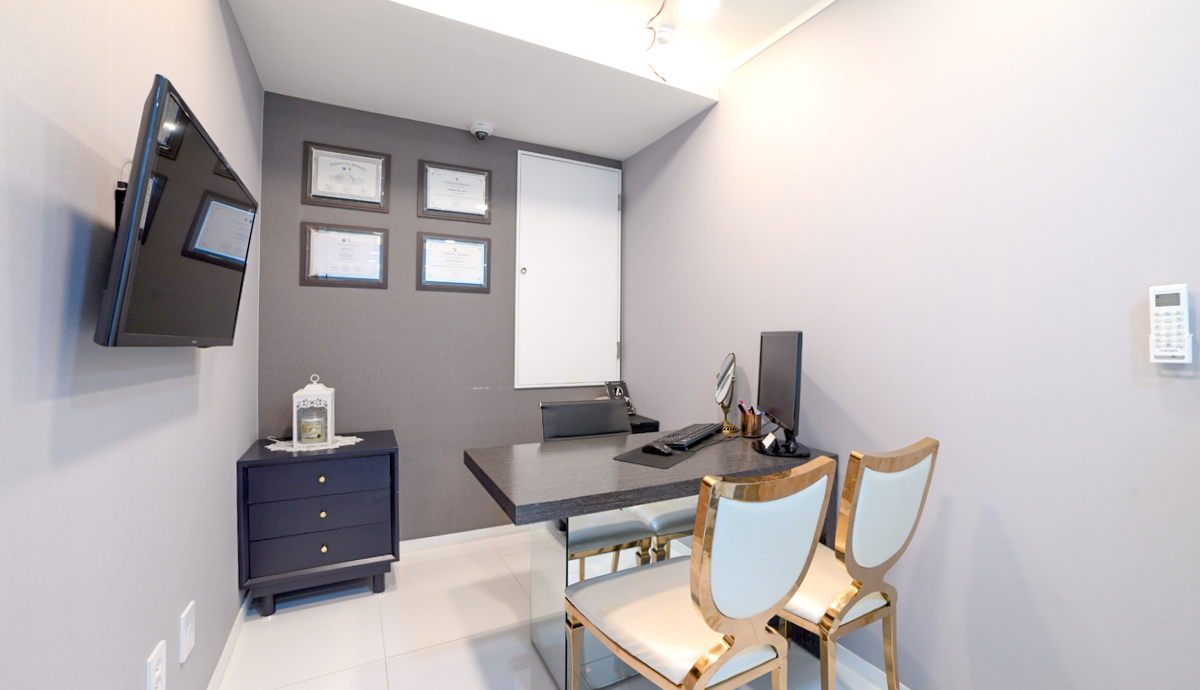 Consultation & Director’s Office